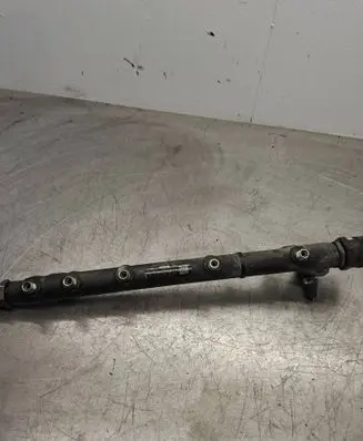 Mercedes-Benz E W211 Fuel main line pipe A6110700395