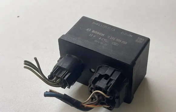Glow plug pre-heat relay