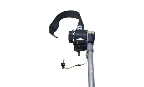 Volvo XC70 Rear seatbelt 39859391