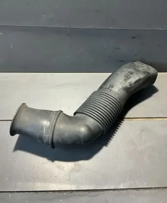 BMW 7 E65 E66 Air intake duct part 7789131 13981114 VCD446145