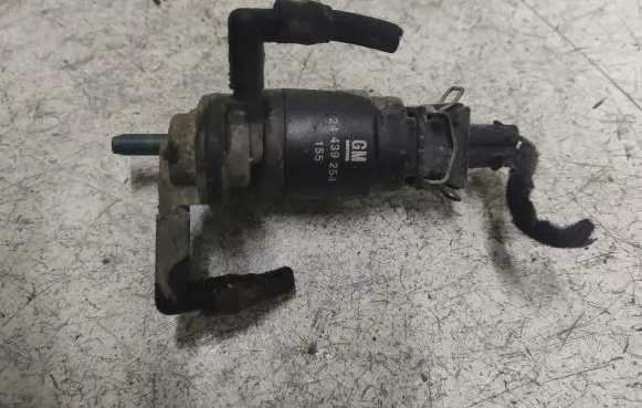 Opel Signum Windscreen/windshield washer pump 24439254