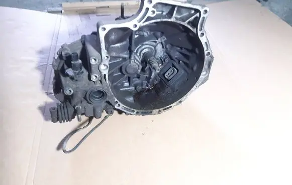Mazda 323 F Manual 5 speed gearbox