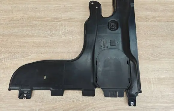 Audi Q3 F3 Side bottom protection 5QF825102B