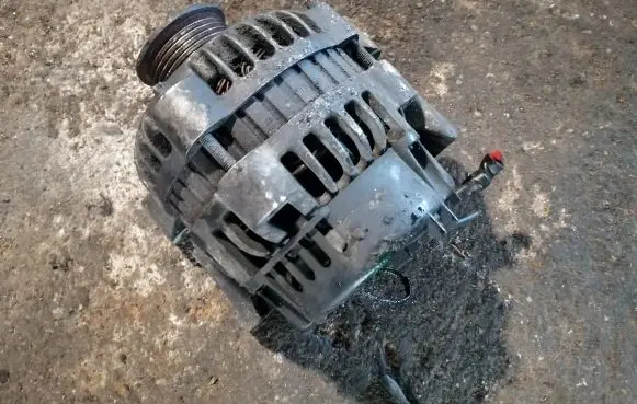 Opel Zafira A Generator/alternator