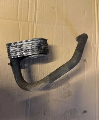 Chrysler Voyager Engine oil radiator 41212033G 3403169