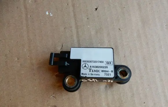 Mercedes-Benz ML W163 Airbag deployment crash/impact sensor A1638200226 MERCEDESBENZ 40430