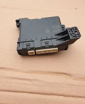 Toyota RAV 4 (XA40) Other control units/modules 8865042760 2774004961