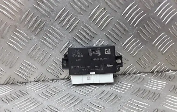 Opel Mokka X Parking PDC control unit/module 9842516380