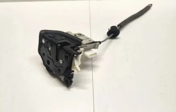 Audi Q5 SQ5 Rear door lock 8X0839015E