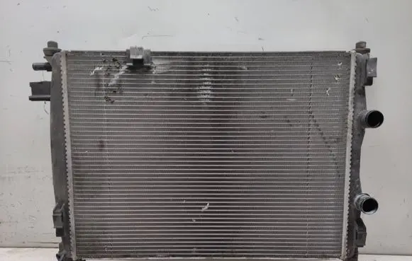 Nissan Qashqai Coolant radiator