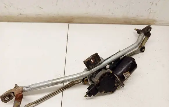 Audi A6 S6 C5 4B Front wiper linkage and motor 
