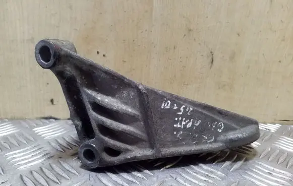 Volvo S70 V70 V70 XC Engine mounting bracket 1397889