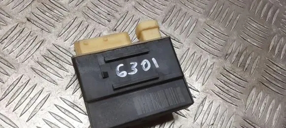 Citroen C5 Glow plug pre-heat relay 9652021180 018010951
