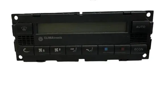 Volkswagen PASSAT B5.5 Climate control unit