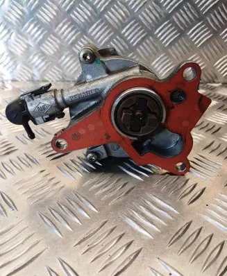 Renault Laguna III Vacuum pump 8200683981