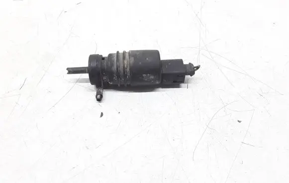 Volkswagen Phaeton Windscreen/windshield washer pump PA6GBGF30
