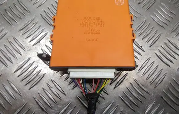 Toyota Prius (XW20) Other control units/modules 8967047020