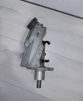 Ford Focus Master brake cylinder 03350891031