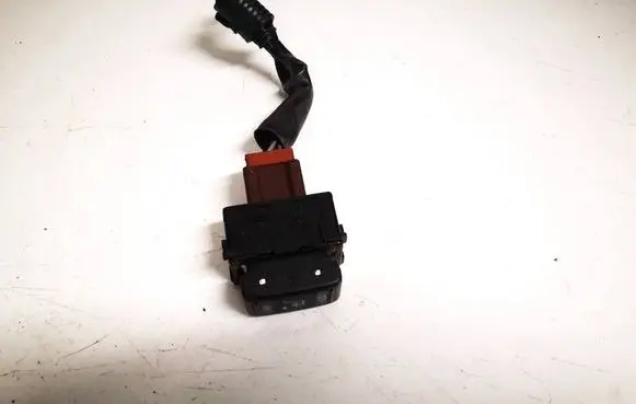 Nissan Juke I F15 Seat heating switch 