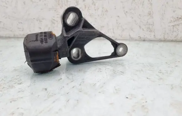 Audi A4 S4 B8 8K Engine mount bracket 8K0199343C