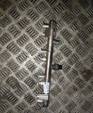 Nissan Qashqai J12 Fuel main line pipe 175200298R A2820701100