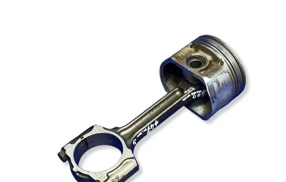 Nissan X-Trail T32 Piston with connecting rod 1KC MR16