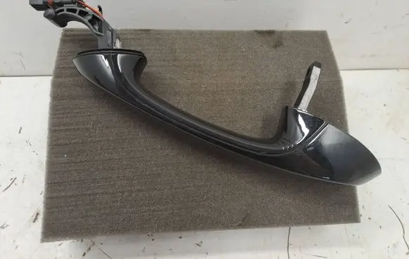 BMW 5 G30 G31 G38 Front door exterior handle 8492017 2211732Q020