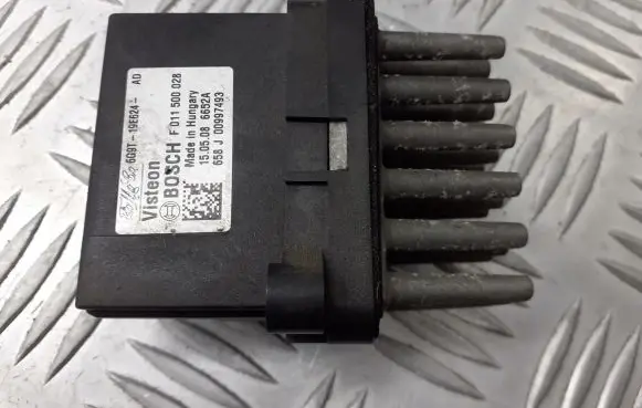 Ford Focus Heater blower fan relay 6G9T-19E624-AD