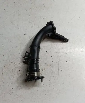Volvo V40 Intercooler hose/pipe AV6Q-9351-BC
