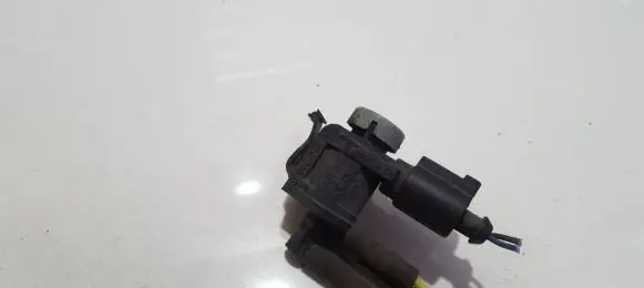 Valve vacuum