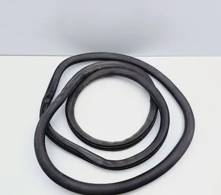 Audi A4 S4 B7 8E 8H Rear door rubber seal (on body) 