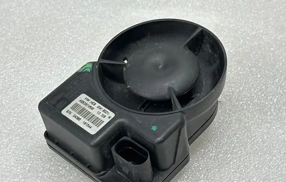 Volkswagen PASSAT B6 Alarm system siren 1K0951605D