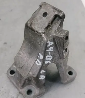 Audi A4 S4 B6 8E 8H Engine mounting bracket 8E0199308H