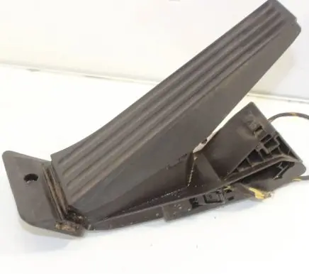 BMW X3 F25 Accelerator throttle pedal 6789998 25916010 0103111006A