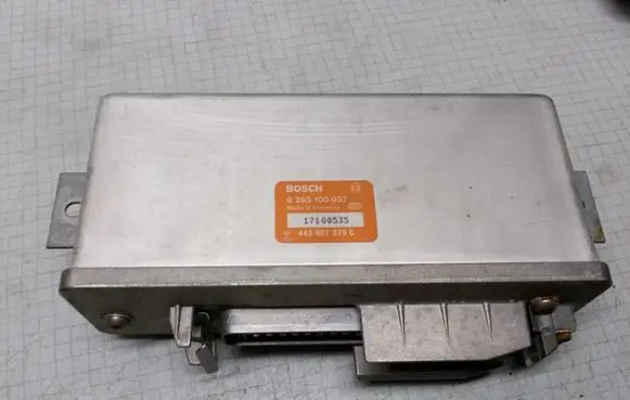 Audi 80 90 S2 B4 ABS control unit/module 0265100037 443907379C