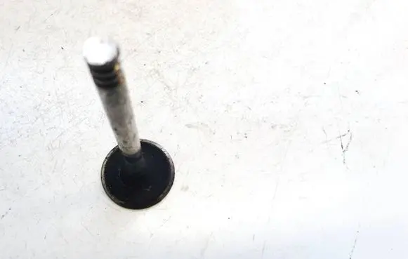 Volkswagen PASSAT B6 Valve 