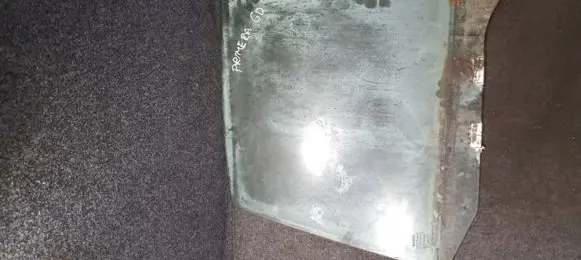 Nissan Primera Rear door window glass