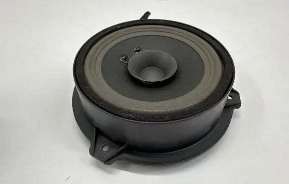 MG ZS Front door speaker 10471423