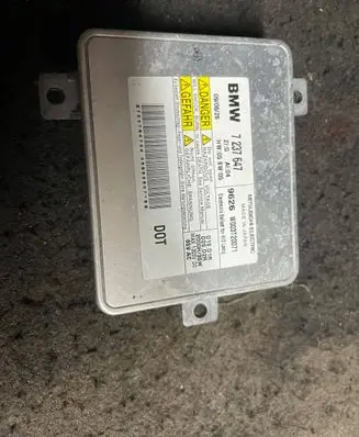BMW 3 E90 E91 Headlight ballast module Xenon 7237647 W003T20071