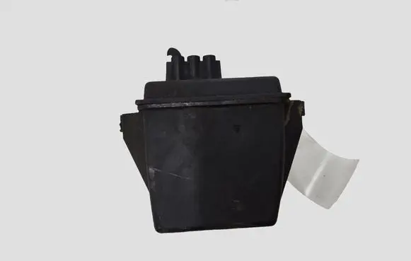 Mercedes-Benz Sprinter W906 Vacuum air tank A6510700768