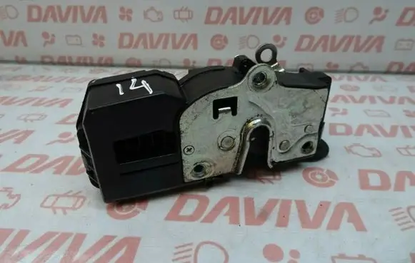 Opel Antara Rear door lock