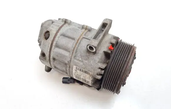 Opel Vivaro Air conditioning (A/C) compressor (pump) 8200454172E 2032491054