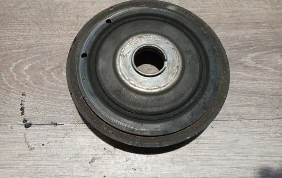 Volvo V50 Crankshaft pulley
