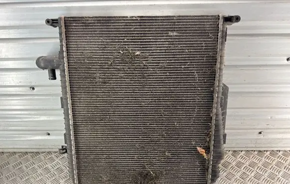 Land Rover Discovery 4 - LR4 Coolant radiator L25951 AH328005BA DF10050B460000