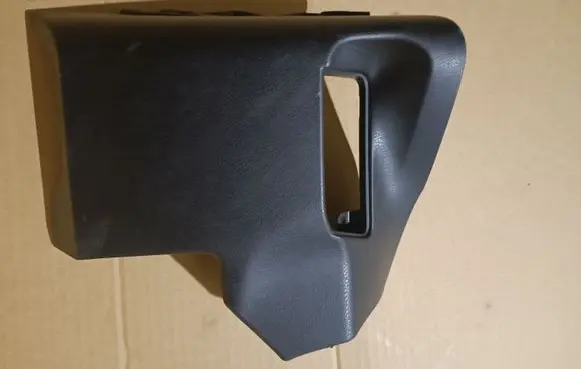Dashboard lower bottom trim panel