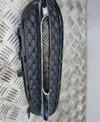 Mercedes-Benz E W212 Front bumper lower grill A2128851723