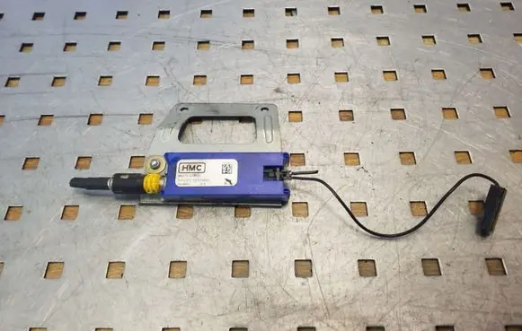 Hyundai Terracan Aerial antenna amplifier 962702D500