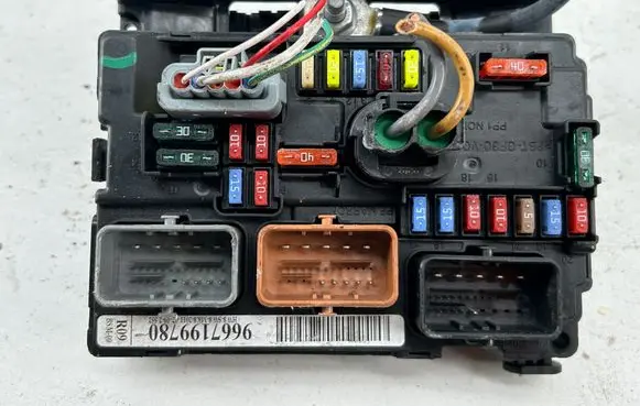 Citroen C3 BSM Control unit 9667199780
