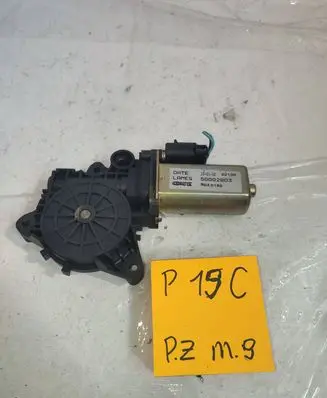 Peugeot 206 Front door window regulator motor 50002603
