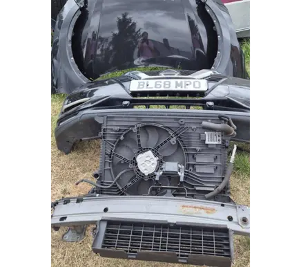 Nissan Qashqai Front piece kit 